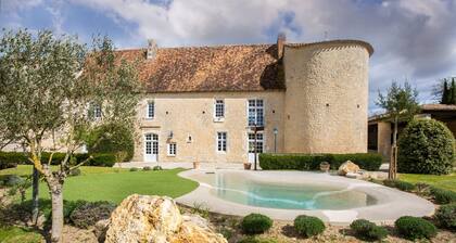 Chambre 4 au chùteau avec terrasse partagée, jardin privé et Wi-Fi