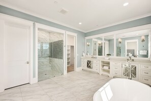 Shower, hair dryer, towels - Endless Summer|Easy Beach Access|Private Pool|Golf Cart (Inlet Beach)