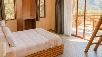 Estudio Confort, balcón, vista a la montaña