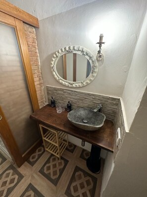 Bathroom - Vrbo Property (Firenze)