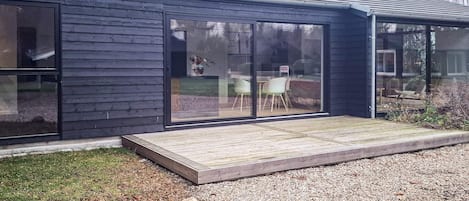 House | Exterior detail