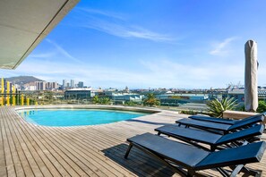 Pool - The Wex2 G06 - Studio Apartment, Sleeps 2 (Cape Town)