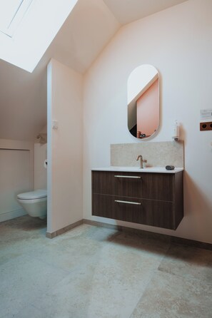 Bathroom - Vrbo Property (Change)