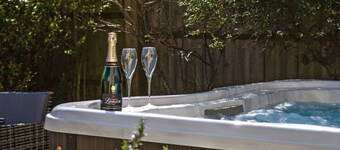 The Seven Residence - near Bicester village