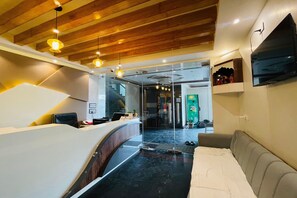 Lobby - Palette Hotel Smriti Premium 1 (Siliguri)