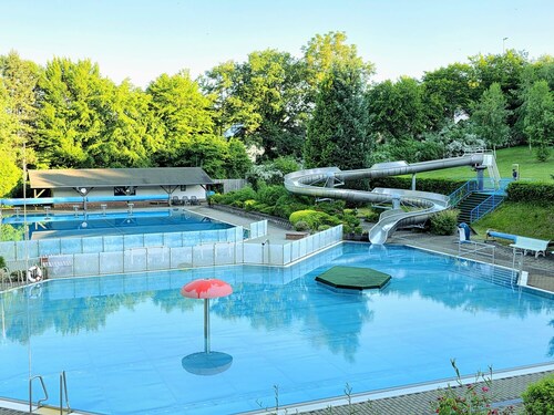 Apartment „Schwarzmühle 3“ mit Seeblick, privatem Garten und WLAN
