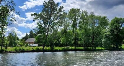 Apartment „Schwarzmühle 3“ mit Seeblick, privatem Garten und WLAN