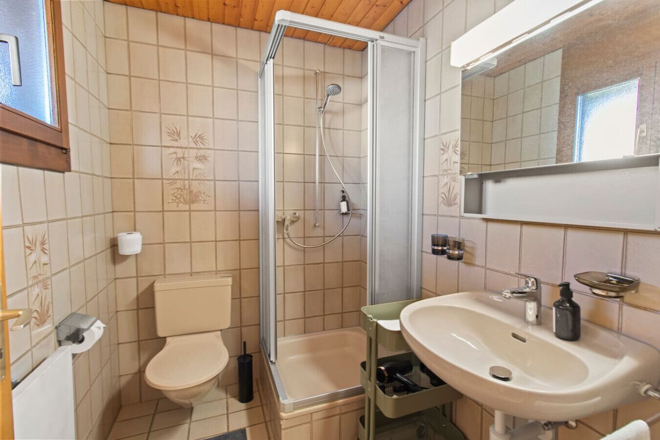 Hair dryer, towels