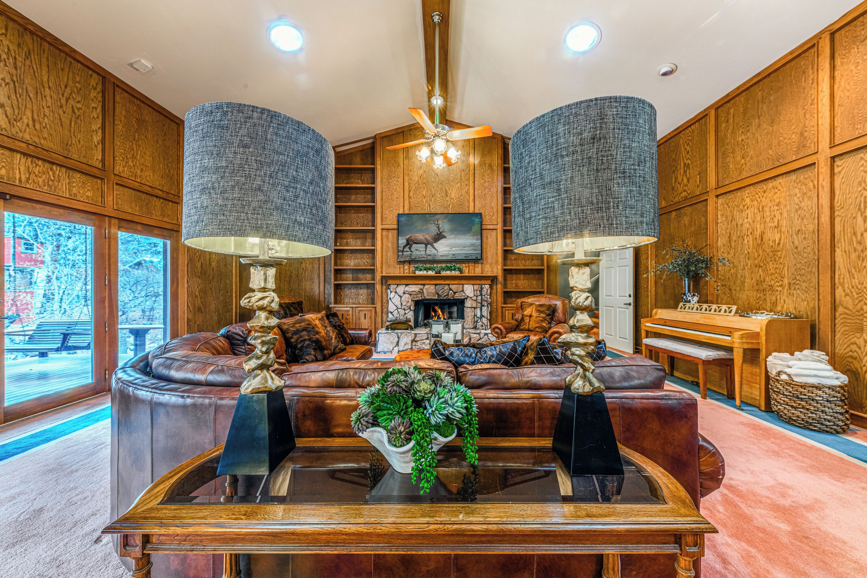 Chalet, Multiple Beds, Patio, River View (Unit 207) | Living area