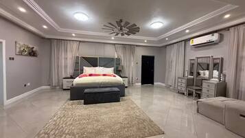 4 bedrooms