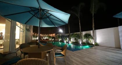 Hotel Aquamarina Manta