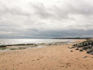 Beach - Seaview Wellness Retreat (Carnoustie)