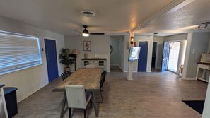 Dining - Charming Lubbock Oasis: Spacious & Family-Friendly 3BR (Lubbock)
