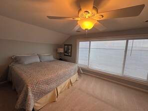 4 bedrooms, WiFi, bed sheets - Sunsets on Houghton Lake (Houghton Lake)