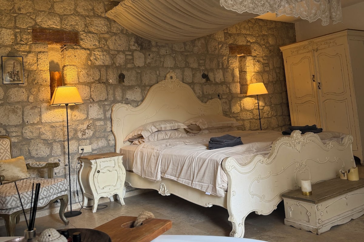 Luxury Room, Pool View