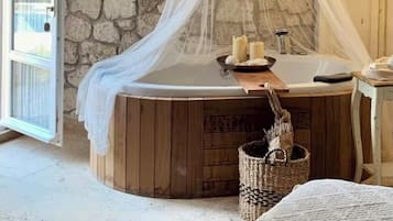 Luksusrom, bassengutsikt