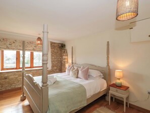 3 bedrooms, individually decorated, individually furnished, free WiFi - Daisy Bank (Cheltenham)