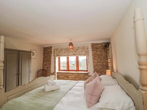 3 bedrooms, individually decorated, individually furnished, free WiFi - Daisy Bank (Cheltenham)
