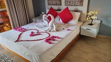 Deluxe-Einzelzimmer, Balkon, Poolblick