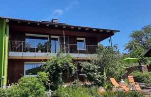 Exterior - Vacation apartment "Am Weinberg" in Wirmsthal near Bad Kissingen (Euerdorf)