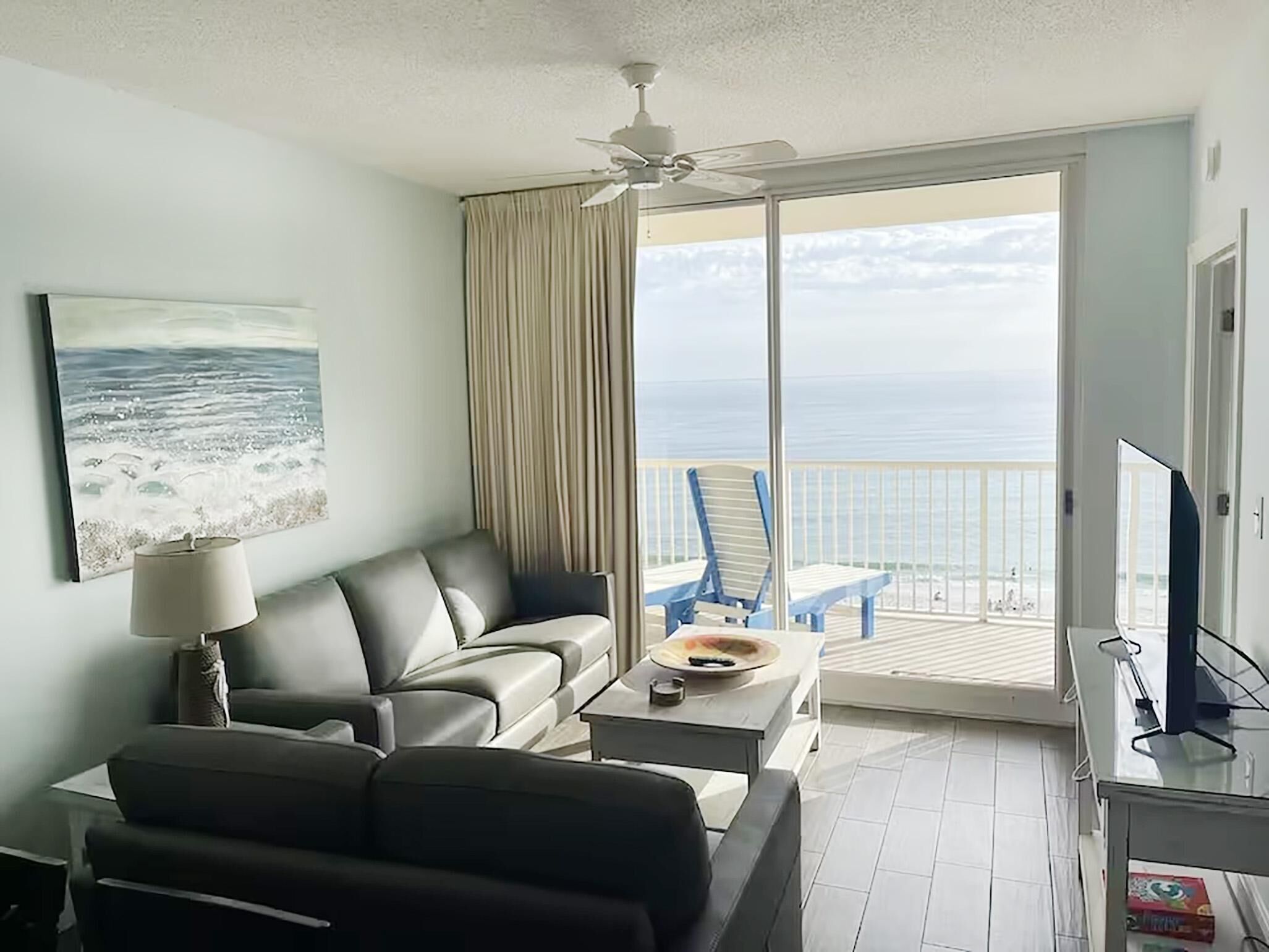 Apartment, Mehrere Betten (Majestic Beach Towers 2-305) | Wohnbereich