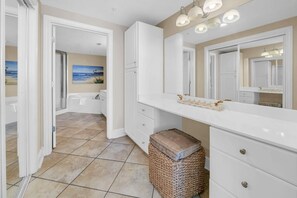Lägenhet - flera sängar (Majestic Beach Towers 2-305) | Interiör
