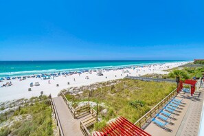 Apartment, Mehrere Betten (Majestic Beach Towers 2-305) | Strand | Am Strand