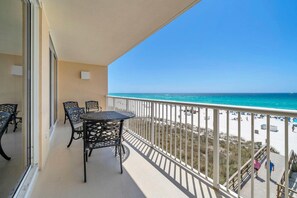 Apartment, Mehrere Betten (Majestic Beach Towers 2-305) | Unterkunftsgelände