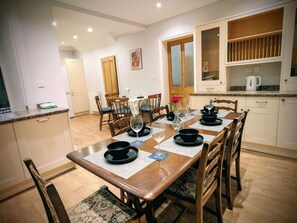 Dining - 4 The Croft (Hexham)