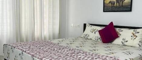 ChaumiÚre supérieure, patio, vue sur le jardin