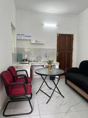 Interior - Little Chandhana Guest House (Kottayam)