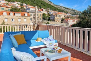 Property grounds - Green Horizon - One Bedroom Apartment, Sleeps 4 (Dubrovnik)