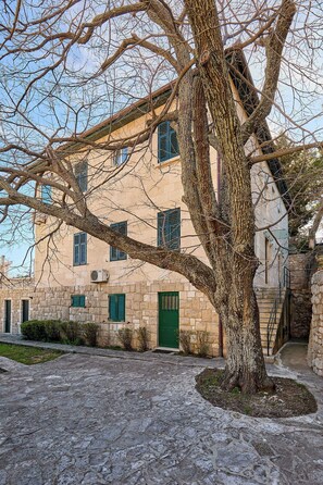 Exterior - Green Horizon - One Bedroom Apartment, Sleeps 4 (Dubrovnik)