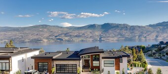 Luxury Lakeview Oasis with Pool