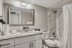 Bathroom - Modern 1BR/Pool + Gym/Near Galleria/20 Min to DT (Dallas)