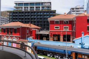 Property grounds - Dolce Vita | Bright Sea Point Apartment (Cape Town)