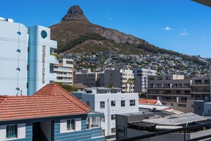 Property grounds - Dolce Vita | Designer Sea Point Apartment (Cape Town)