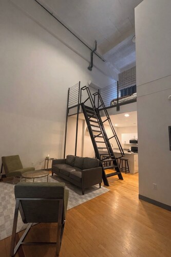 Downtown Tulsa 1BR/1BA Loft I Corporate HousingI Monthly & Short-term Rental