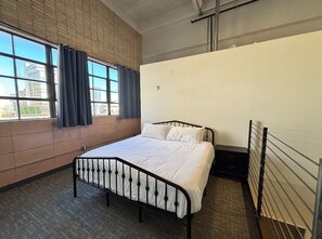 Room - Downtown Tulsa 1BR/1BA Loft I Corporate HousingI Monthly & Short-term Rental (Tulsa)