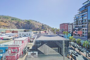 Miscellaneous - Modern Luxury Living | Lion's Head View (Cape Town)
