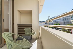 Property grounds - Dolce Vita | Sleek Apartment (Cape Town)