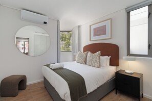 1 Schlafzimmer, Zimmersafe, Bügeleisen/Bügelbrett, Internetzugang