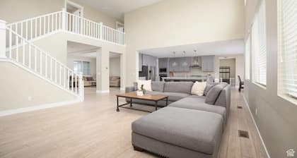 Elegant Vineyard Retreat: Corporate & Family Stays