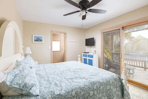 5 bedrooms, iron/ironing board, travel cot, WiFi - Whalehead Gem with Pool, Hot Tub, Steps to Beach! (Corolla)