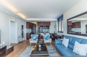 TV - Secure One Bed | Uninterrupted Ocean Views (Cape Town)