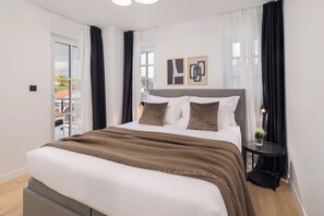 4 bedrooms, iron/ironing board, travel cot, free WiFi