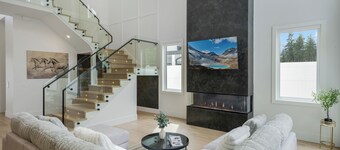 Luxury Lakeview Oasis with Heated Pool