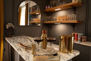 Bar (in der Unterkunft)