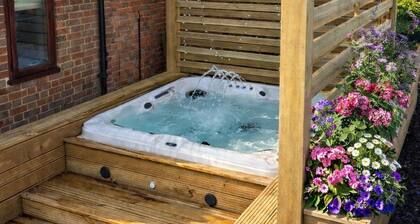 Blackham Court Farmhouse - a holiday let that sleeps 12 guests in 5 bedrooms