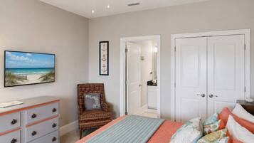 4 bedrooms, iron/ironing board, WiFi, bed sheets